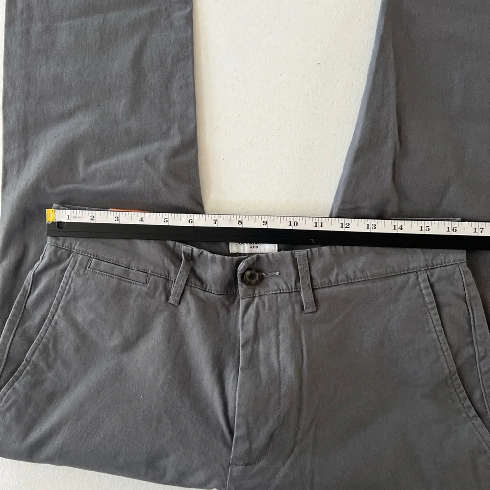 Goodfellow &Co Chino Pants Men’s 31x30 Gray The Every Wear Slim Straight Leg